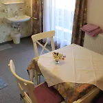 Pensionat Haus Tirolerland 3*