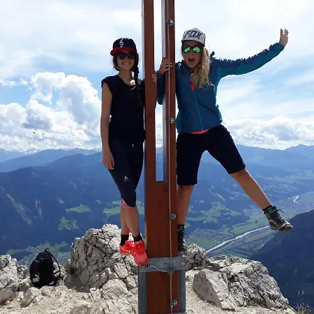 Gasthuis Haus Tirolerland 3*