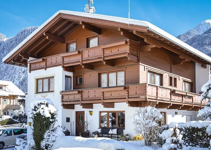 Haus Tirolerland Pensión 3*