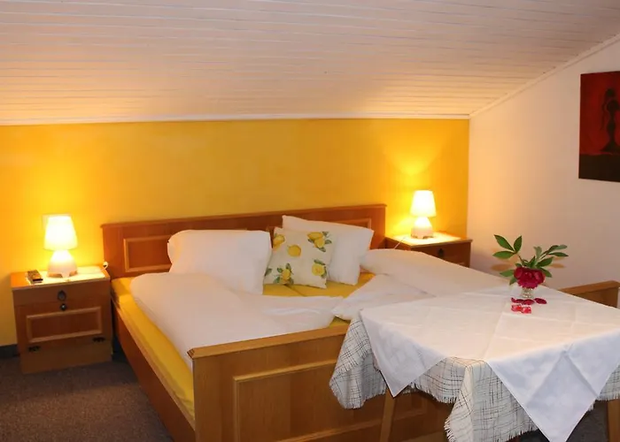 Pensionat Haus Tirolerland 3*