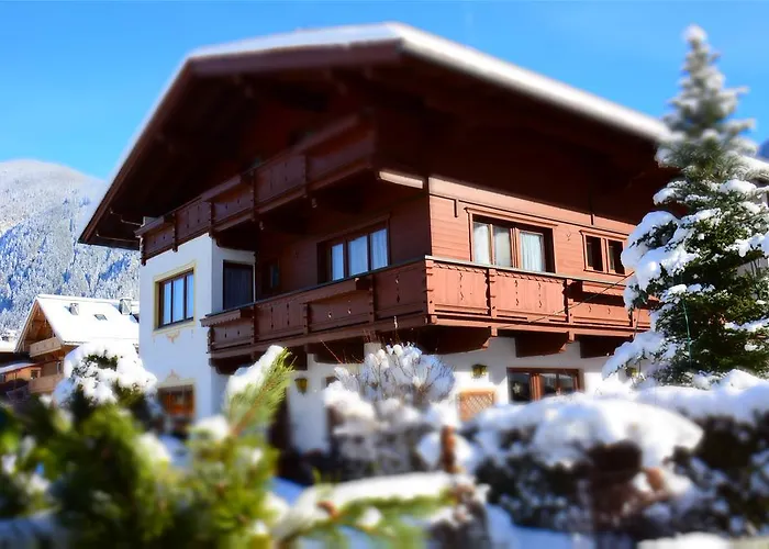 Haus Tirolerland Πανσιόν 3*