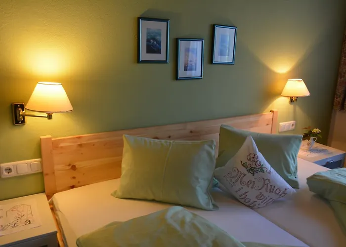 Haus Tirolerland Pensionat 3*