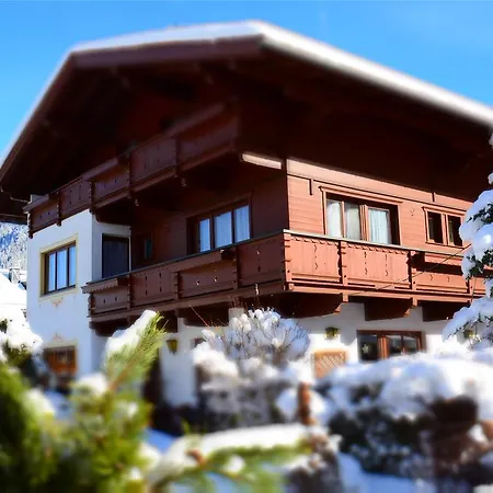 Haus Tirolerland ゲストハウス 3*